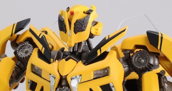 Bumblebee Dual Model Kit Transformers Dark Of The Moon  (6 of 14)